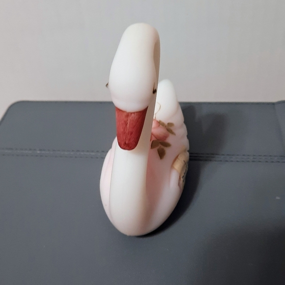 Fenton Glass Satin Rosalene Pink Swan Figurine Hand Painted Artist Signed - Picture 9 of 16